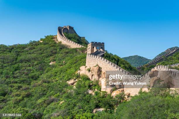 the great wall - chinesische mauer stock-fotos und bilder