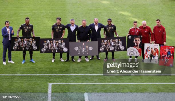 Hasan Salihamidzic, Sporting Director FC Bayern Muenchen, Jerome Boateng of FC Bayern Muenchen, Javi Martinez of FC Bayern Muenchen, Herbert Hainer,...