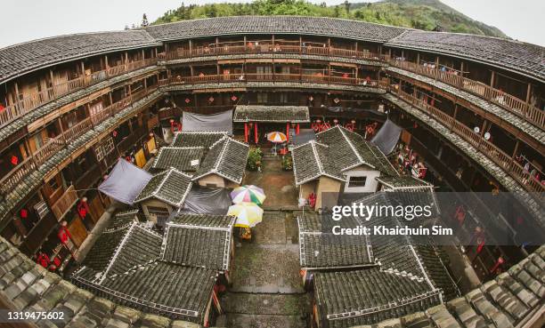 interior view of fujian tulou - fujian foto e immagini stock