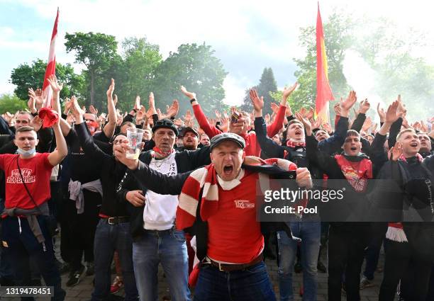 Union Berlin fans celebrate outside the stadium following the Bundesliga match between 1. FC Union Berlin and RB Leipzig at Stadion An der Alten...