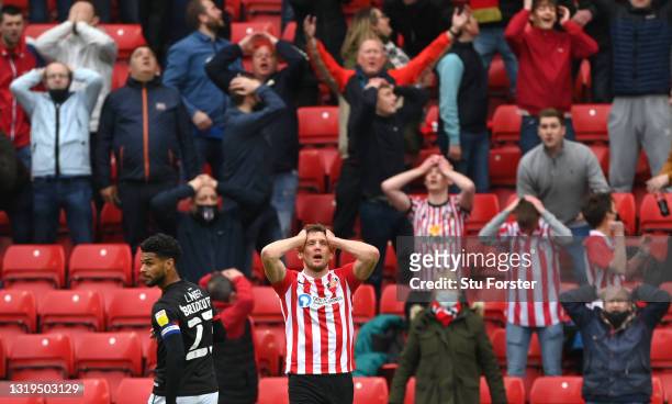 Sunderland striker Charlie Wyke and Sunderland fans react after Wyke had missed a first half chance during the Sky Bet League One Play-off Semi Final...