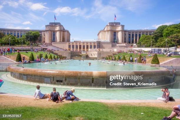 jardins du trocadéro (trocaderos trädgårdar) - quartier du trocadero bildbanksfoton och bilder