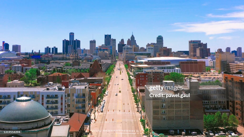 Luftaufnahme von Detroit Stadt mit Woodward ave