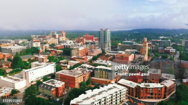 asheville stad i centrum north carolina aerial view - north carolina bildbanksfoton och bilder