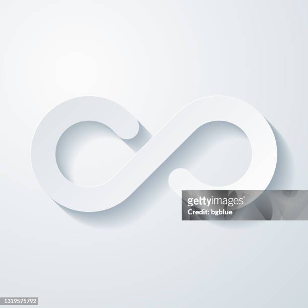 unendlichkeit. icon mit papierschnitteffekt auf leerem hintergrund - infinity stock-grafiken, -clipart, -cartoons und -symbole