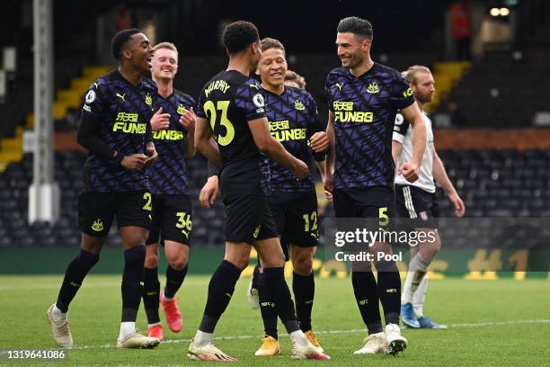 Fabian Schaer of Newcastle United celebrates with team mates Dwight Gayle, Joe Willock and Jacob Murphy after scoring his team's second goal during...