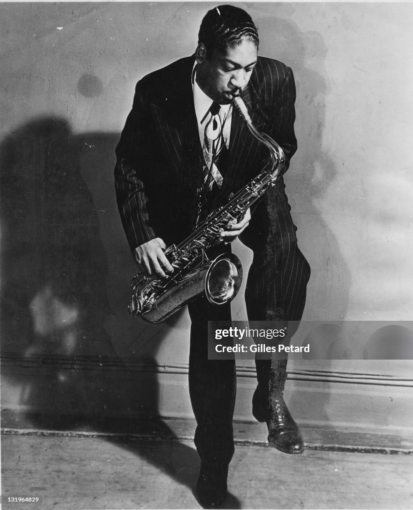 Hal Singer Hal Singer, studio portrait, USA, 1950. News Photo - Getty Images