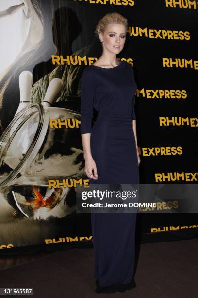 Amber Heard attends the 'Rhum Express' Paris Premiere at Cinema Gaumont Marignan on November 8, 2011 in Paris, France.