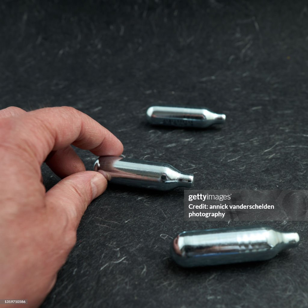 Cartridges of nitrous oxide