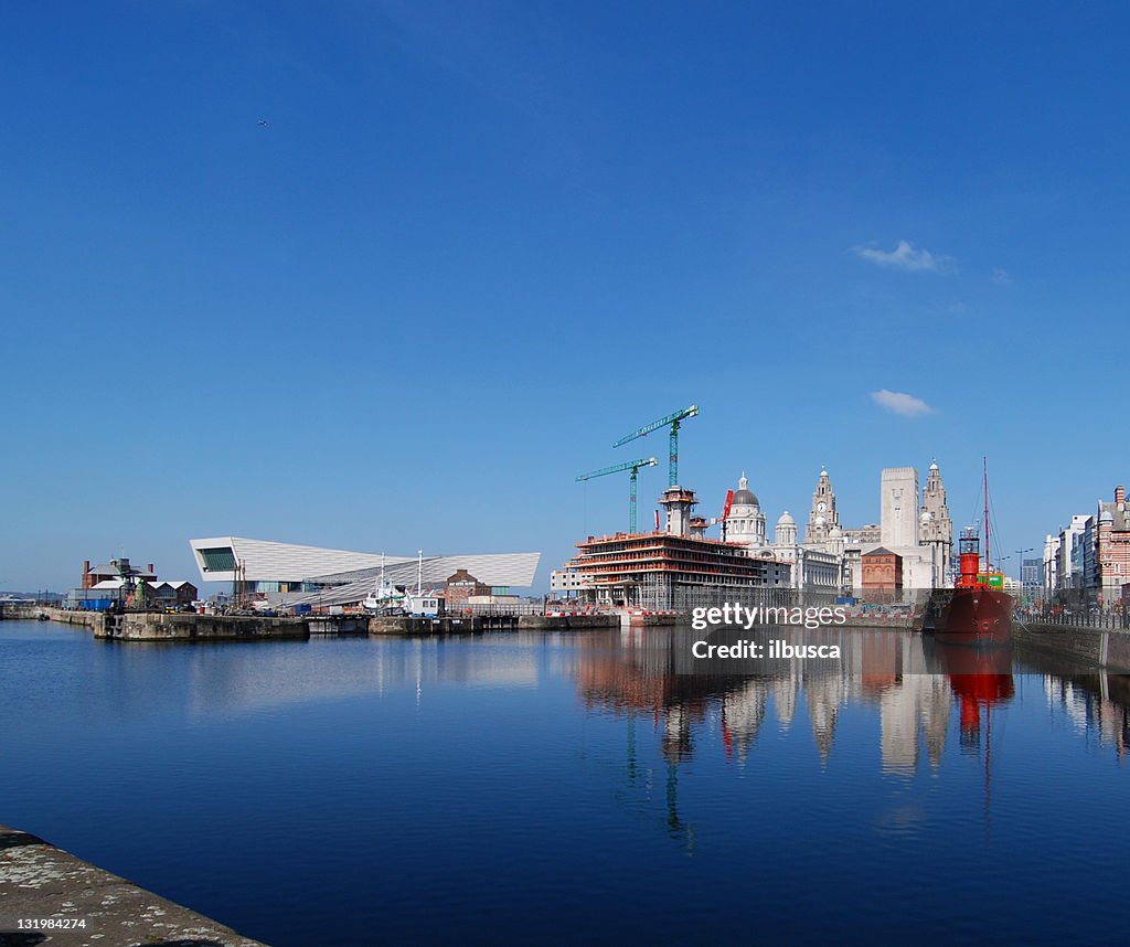 Liverpool skyline with construction of the new museum