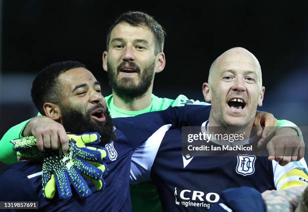 Dundee midfield lynchpin Charlie Adam celebrates with team mates after the Scottish Premiership Playoff Final 2nd Leg between Kilmarnock and Dundee...
