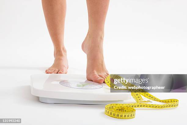 dieta - scales weight imagens e fotografias de stock