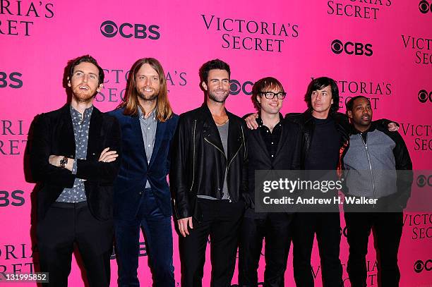 Musicians Jesse Carmichael,James Valentine, Adam Levine, Mickey Madden, Matt Flynn and PJ Morton of the group Maroon 5 attend the 2011 Victoria's...