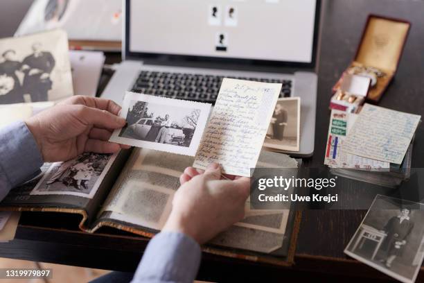 genealogy - 100 jahre alter mensch stock-fotos und bilder