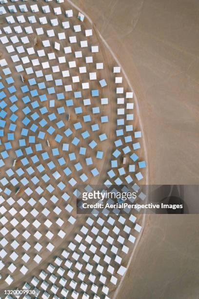 aerial view of solar panels - solar farm stockfoto's en -beelden