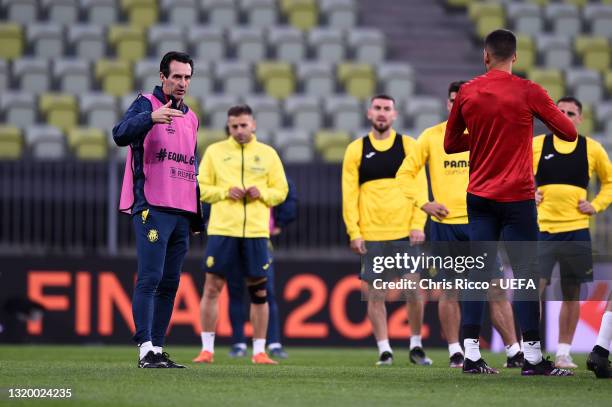 Unai Emery, Head Coach of Villarreal CF looks on during the Villarreal CF Training Session ahead of the UEFA Europa League Final between Villarreal...