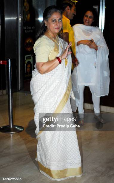 Jaya Bachchan atteends the premiere of the movie Aarakshan on August 11, 2011 in Mumbai, India.