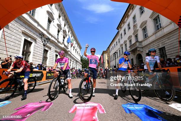 Daniel Martin of Ireland and Team Israel Start-Up Nation, Peter Sagan of Slovakia and Team Bora - Hansgrohe Purple Points Jersey, Egan Arley Bernal...