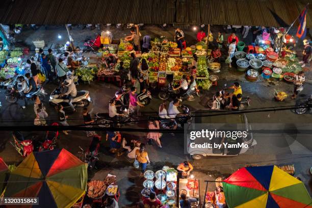 busy night market - cambodia food stock pictures, royalty-free photos & images