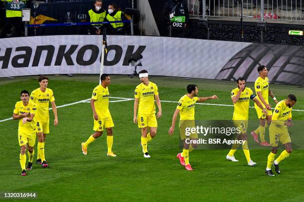 Gerard of Villarreal CF celebrates after scoring his sides first goal with Juan Foyth of Villarreal CF, Juan Foyth of Villarreal CF, Raul Albiol of...