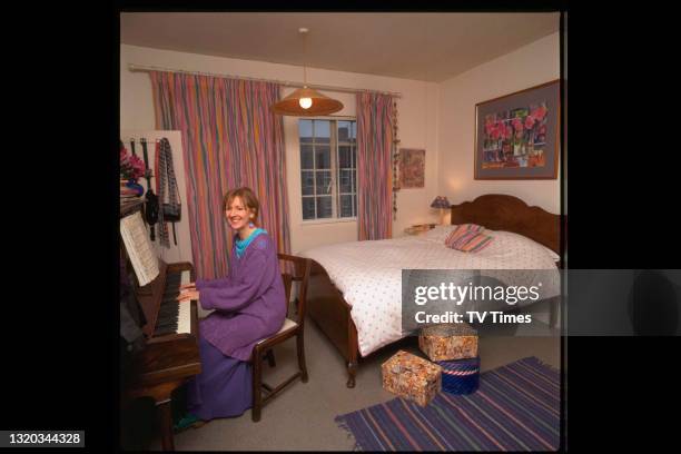 Actress Liz Crowther photographed at home, circa 1997.