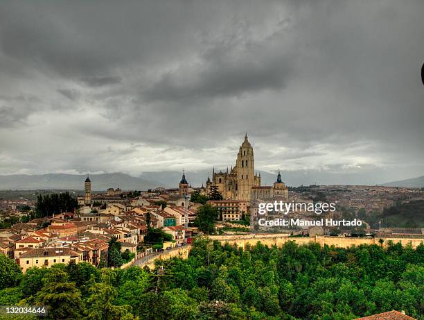 segovia under storm - segovia fotografías e imágenes de stock