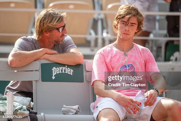 May 27. Andrey Rublev of Russia with coach Fernando Vicente after... Photo d'actualité - Getty Images May 27. Andrey Rublev of Russia with coach Fernando Vicente after... Photo d'actualité - Getty Images
