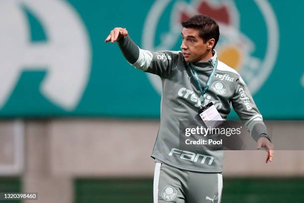 Abel Ferreira coach of Palmeiras gestures during a group A match of Copa CONMEBOL Libertadores 2021 between Palmeiras and Universitario at Allianz...