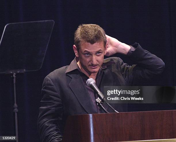 Actor Sean Penn addresses the audience at the Liberty Hill Foundation''s annual Upton Sinclair dinner June 10, 2001 at the Century Plaza Hotel in the...