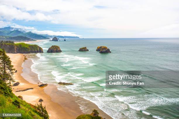 verbazingwekkende stranden van oregon kust - pacific northwest stockfoto's en -beelden