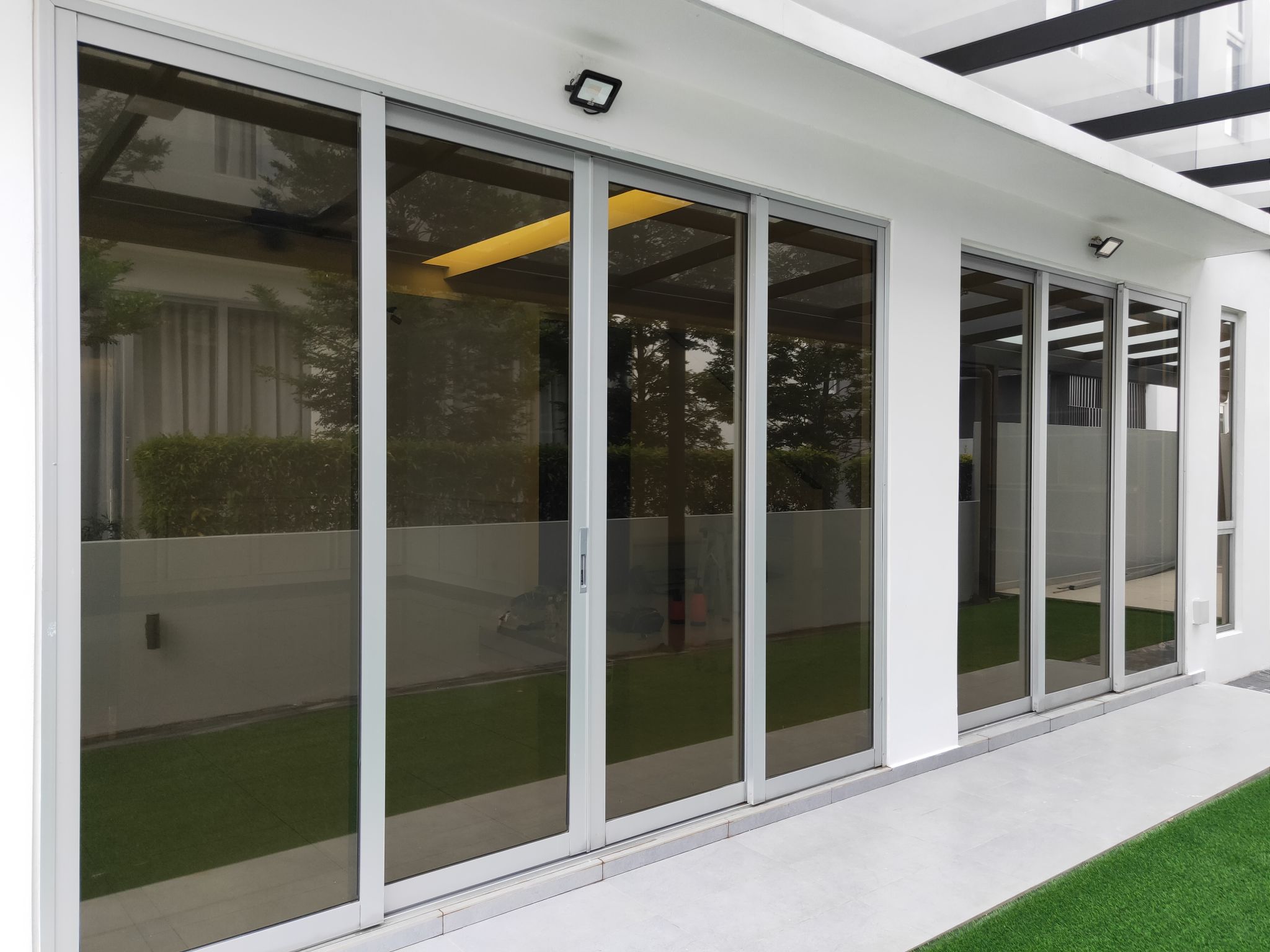 privacy glass