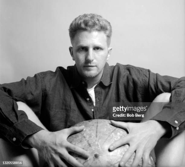 American actor and comedian Michael Rapaport poses for a portrait circa June, 1994 in New York, New York.