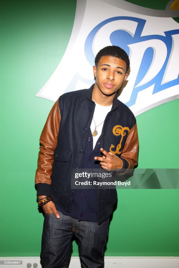 Elgetty Rapper Rapper Diggy Simmons poses for a photo during his visit to the... News ...