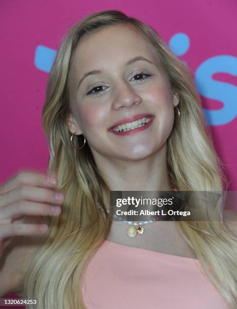 228 Kameron Couch Photos High Res Pictures Getty Images 228-kameron-couch-photos-high-res-pictures-getty-images