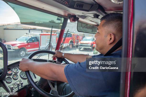 Fire Truck Driving Photos and Premium High Res Pictures - Getty Images