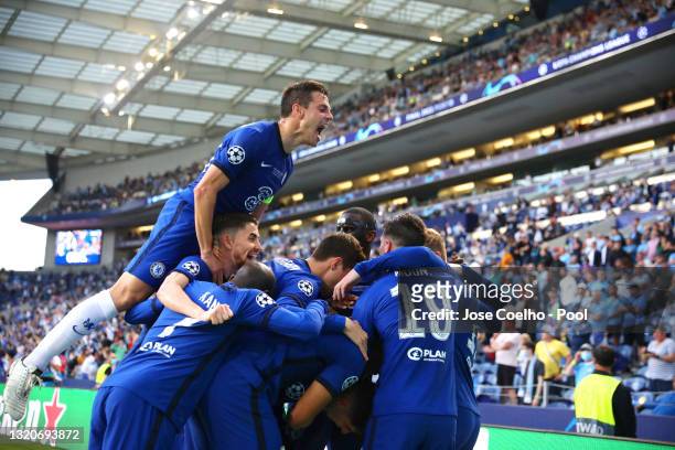 Kai Havertz of Chelsea celebrates with team mates after scoring their side's first goal during the UEFA Champions League Final between Manchester...