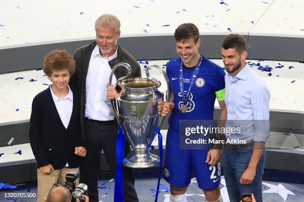 Roman Abramovich, Owner of Chelsea, Cesar Azpilicueta of Chelsea, and family celebrate with the UEFA Champions League Trophy following their team's...
