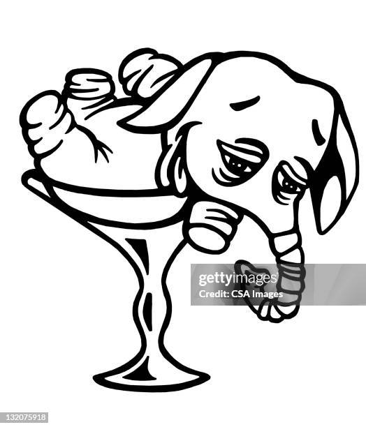 ilustraciones, imágenes clip art, dibujos animados e iconos de stock de borracho elefante en vidrio - elephant trunk drink