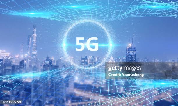 concept photo: 5g applicatin with modern city - 5g mobile stock-fotos und bilder