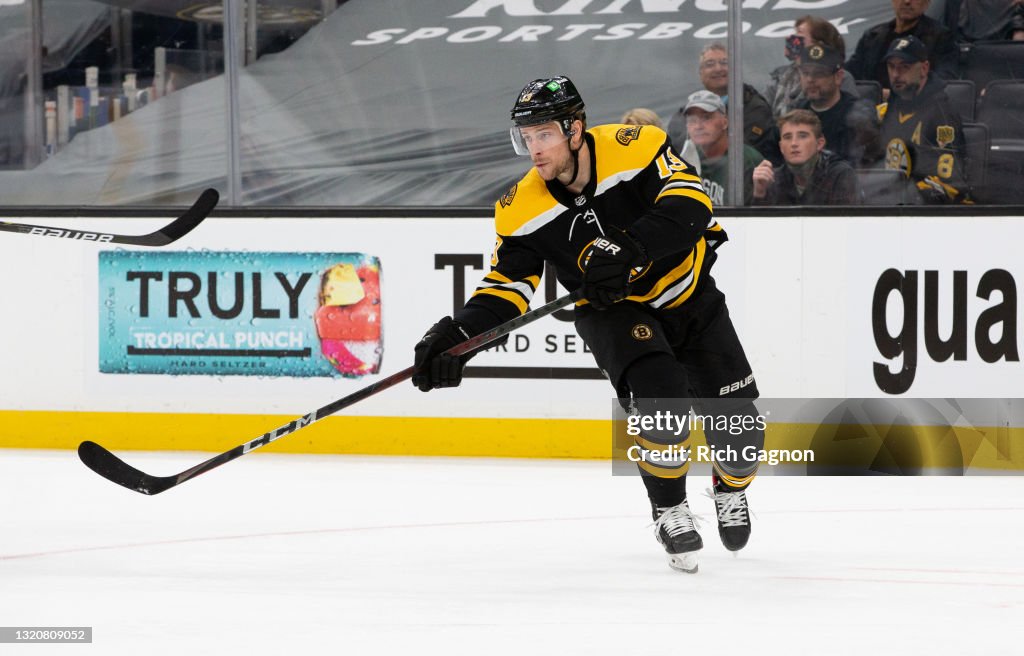 New York Islanders v Boston Bruins - Game One