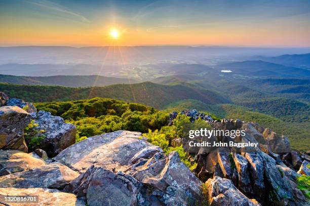 sunset on stony man 1 - shenandoah national park stock pictures, royalty-free photos & images