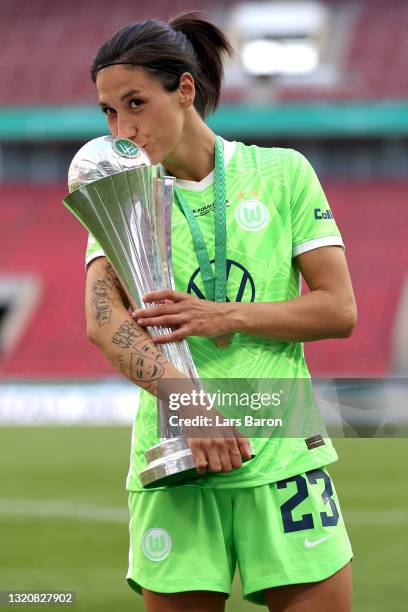 Sara Doorsoun of VfL Wolfsburg kisses the DFB Cup following victory in the Women's DFB Cup Final match between Eintracht Frankfurt and VfL Wolfsburg...