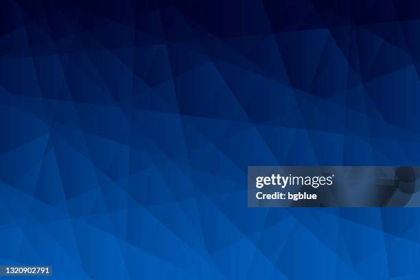 stockillustraties, clipart, cartoons en iconen met abstracte geometrische achtergrond - veelhoekig mozaïek met blauwe gradiënt - navy blue