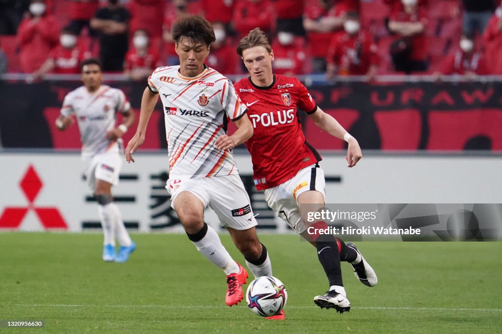 Urawa Red Diamonds v Nagoya Grampus - J.League Meiji Yasuda J1