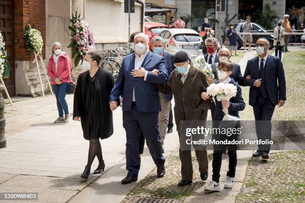Funeral of the Italian dancer Carla Fracci at the basilica of San Marco. In the photo, the husband theater director Beppe Menegatti with his son...