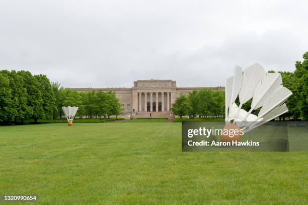 south side of the nelson-atkins museum of art in kansas city missouri - kansas city - missouri stock pictures, royalty-free photos & images