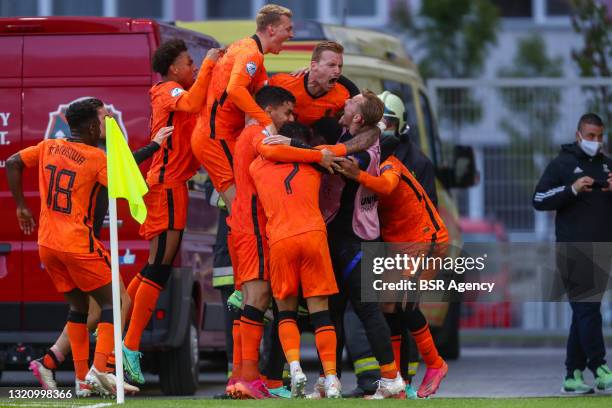 Myron Boadu of Netherlands U21 celebrates after scoring his sides second goal with Kaj Sierhuis of Netherlands U21, Jurgen Ekkelenkamp of Netherlands...