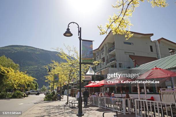 visiting esplanade avenue, harrison hot springs, canada - terrace british columbia stock pictures, royalty-free photos & images
