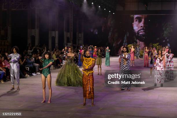 1,273 First Nations Fashion And Design Stock Photos, High-Res Pictures ...