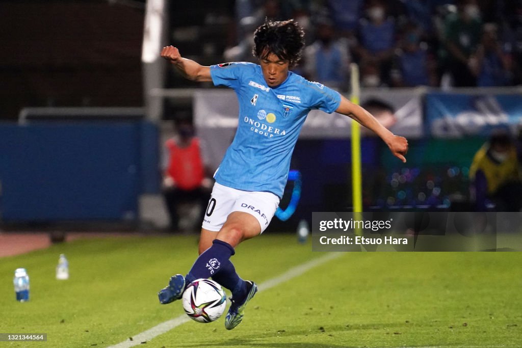 Yokohama FC v Kawasaki Frontale - J.League Meiji Yasuda J1